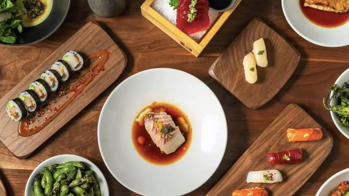 Sushi and sashimi platter served at Uchiko Miami restaurant